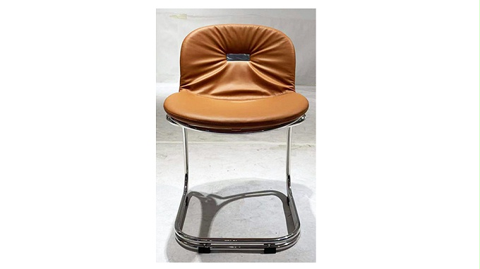 武埃 现代简约时尚真皮餐椅(Vouet Chair)