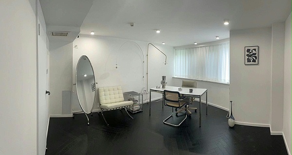 Barcelona chair 13760310872