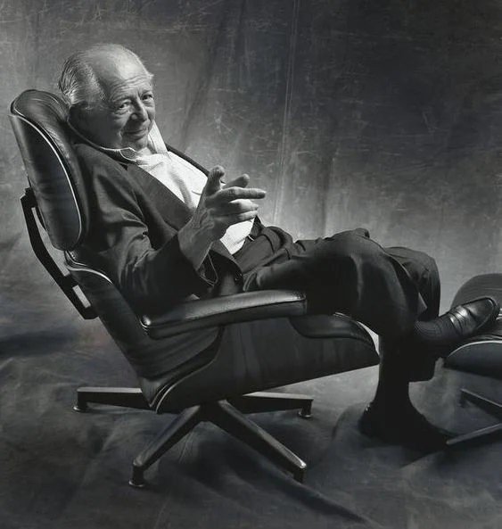 伊姆斯躺椅eames lounge chair