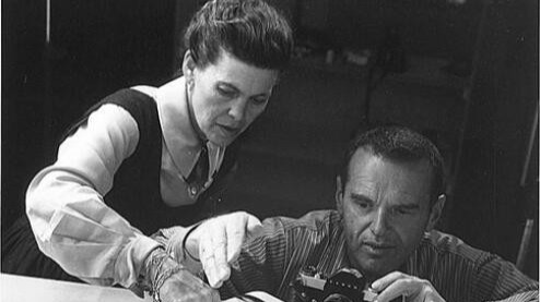 伊姆斯躺椅能用多久？深圳源头工厂揭秘寿命真相