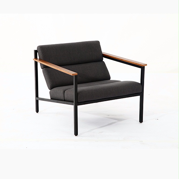 Halifax_Lounge_Chair_1