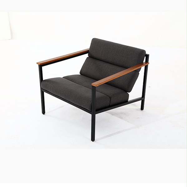 Halifax_Lounge_Chair_3