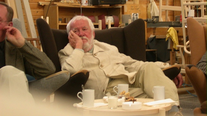 热情拥抱的大熊——熊椅