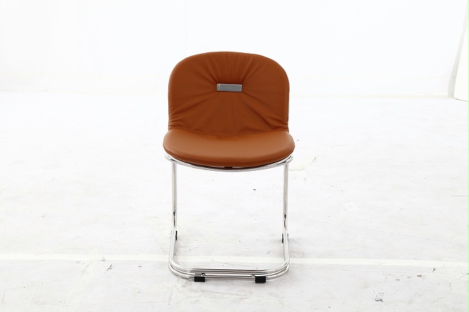 超轻便餐椅——pk9椅