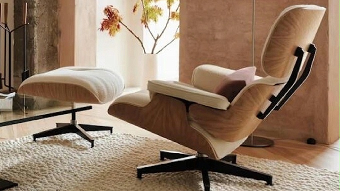 舒适革命：从伊姆斯躺椅的沉浸式放松，看现代沙发如何重塑居家舒适边界