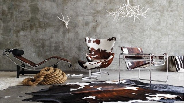 时间淬炼经典，匠心传承温度：走进26年专注的经典家具厂家