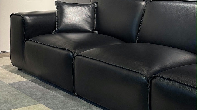 全真皮沙发的魅力：奢华与耐用的完美诠释