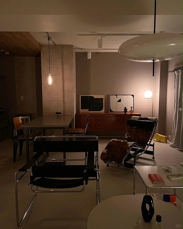 LC4 Chaise Lounge _ 可以全身放松的躺椅_3_blacknemo_来自小红书网页版