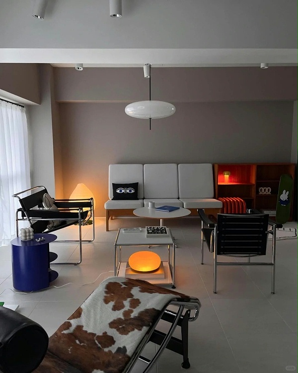 LC4 Chaise Lounge _ 可以全身放松的躺椅_4_blacknemo_来自小红书网页版