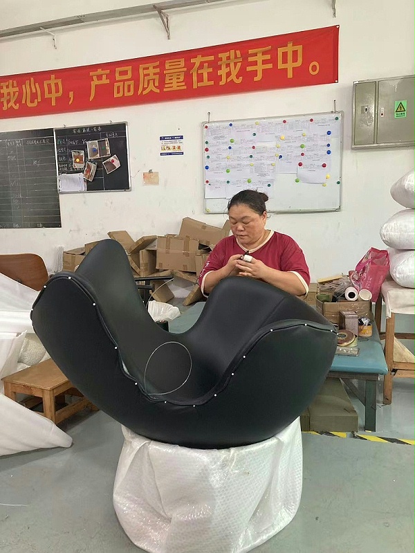 中古家具工厂 蛋椅