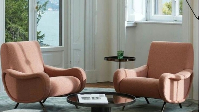 Lady扶手椅：跨越场景的设计魅力 - 从艺术殿堂到温馨家居